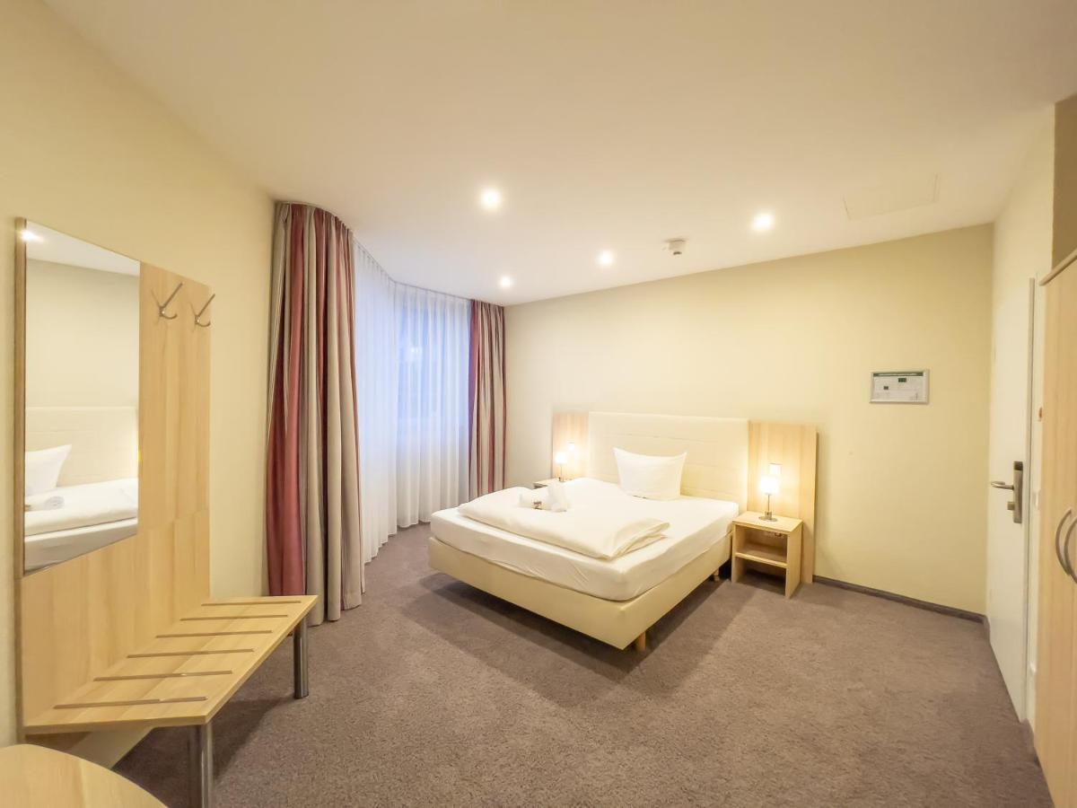 Hotel Siebenschlaefer Am Wasserturm Alsdorf Zewnętrze zdjęcie